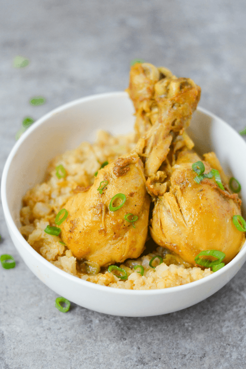 This Low Carb Jamaican Curry Chicken is a healthy meal full of Caribbean flavor! Don't forget to serve it up with some cauliflower rice! | heyketomama.com