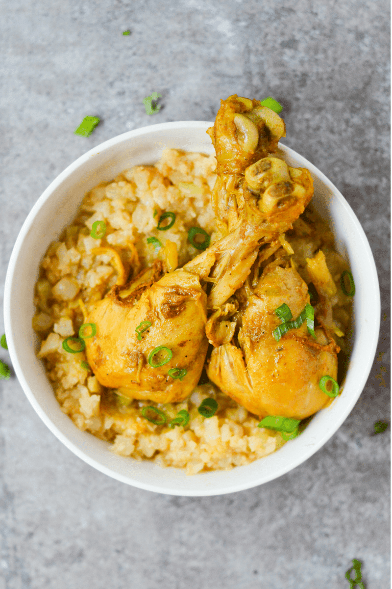 This Low Carb Jamaican Curry Chicken is a healthy meal full of Caribbean flavor! Don't forget to serve it up with some cauliflower rice! | heyketomama.com