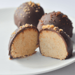 These Keto Kookie Chocolate Truffles are as delicious as they are beautiful! Ready in minutes, these truffles make the perfect low carb dessert to easily manage your sweet tooth and keep you on track! | heyketomama.com