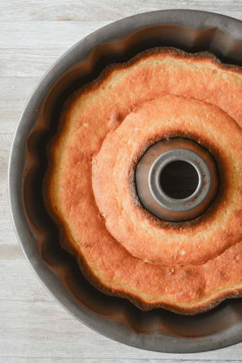 keto-vanilla-pound-cake-4