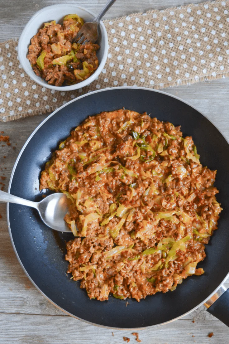 This Keto Cheeseburger Helper is a nostalgic meal with more nutrients and fewer carbs than the classic favorite. My family gobbled it up as quickly as I made it! | heyketomama.com